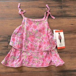 NWT BCBG 2T floral top